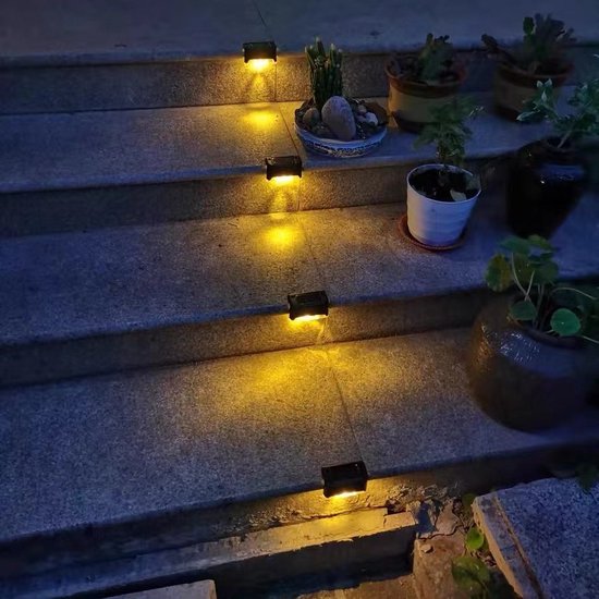 Solar Muurlamp Zwart Set van 4 | Waterdicht | Warm Wit | Tuin & Pad Verlichting op Zonne-energie